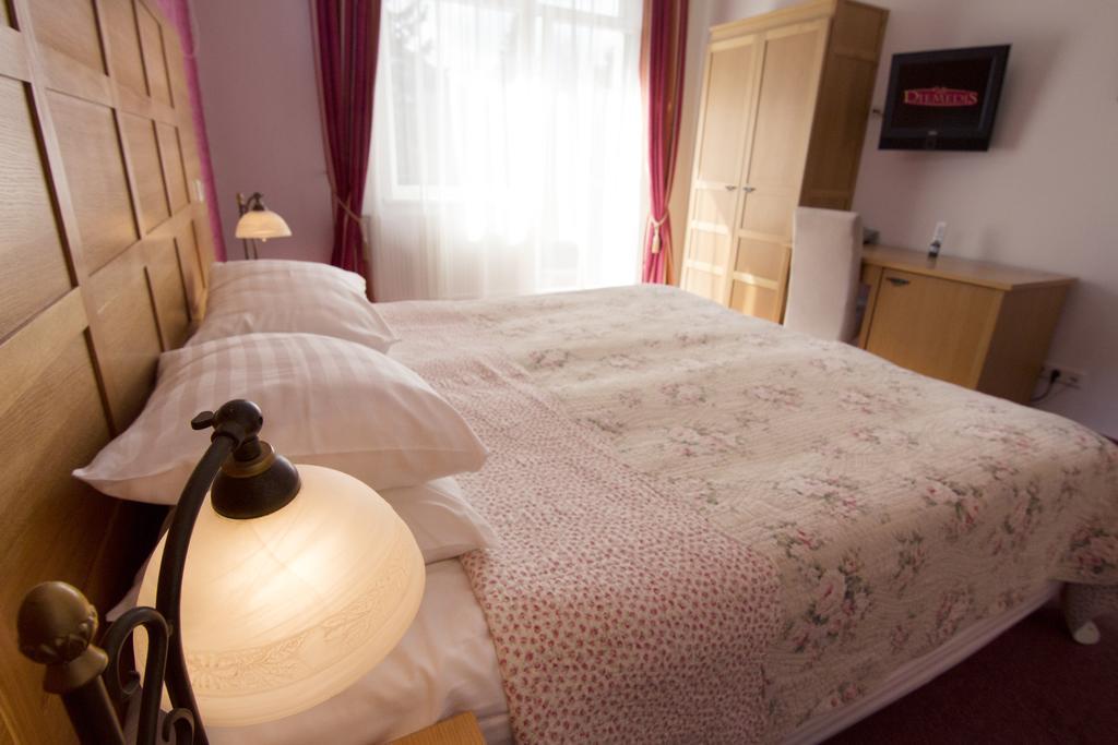 Hotel Vila Diemedis Palanga Phòng bức ảnh