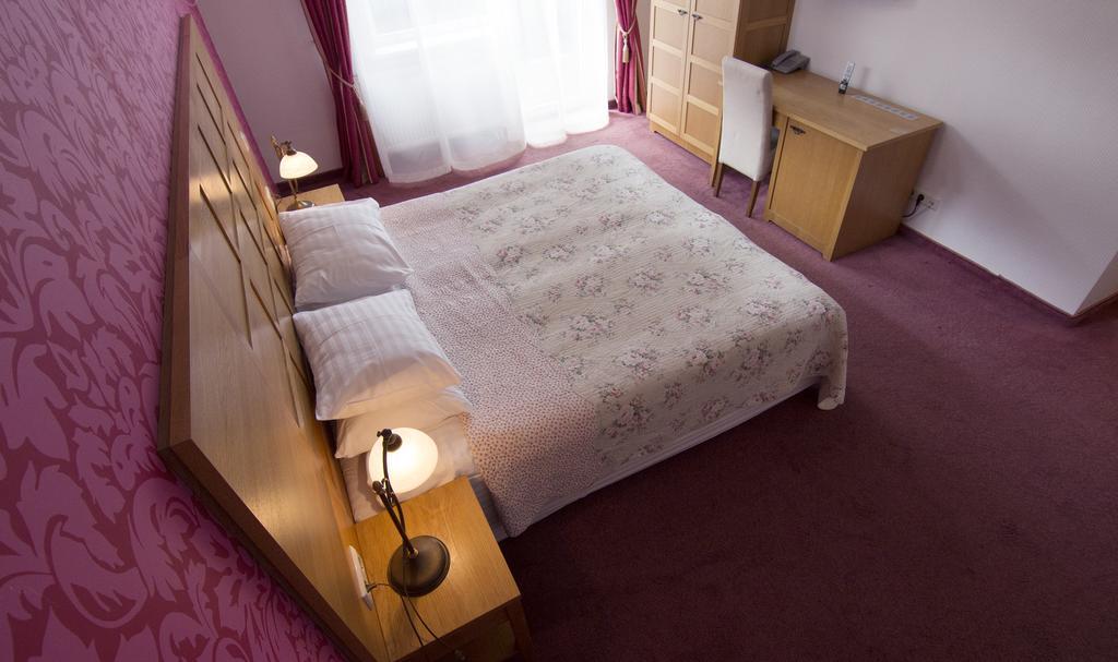 Hotel Vila Diemedis Palanga Ngoại thất bức ảnh