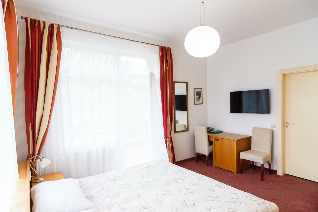 Hotel Vila Diemedis Palanga Ngoại thất bức ảnh